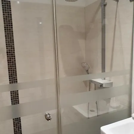 Aparthotel Luxusappartement Mitten In Neueroeffnung ! *